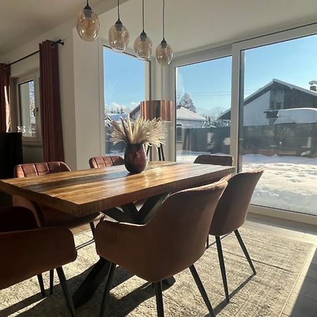 Uniqe I 95Qm I Bergblick I Garten I Bbq I Seenah برين ام شيميسي المظهر الخارجي الصورة