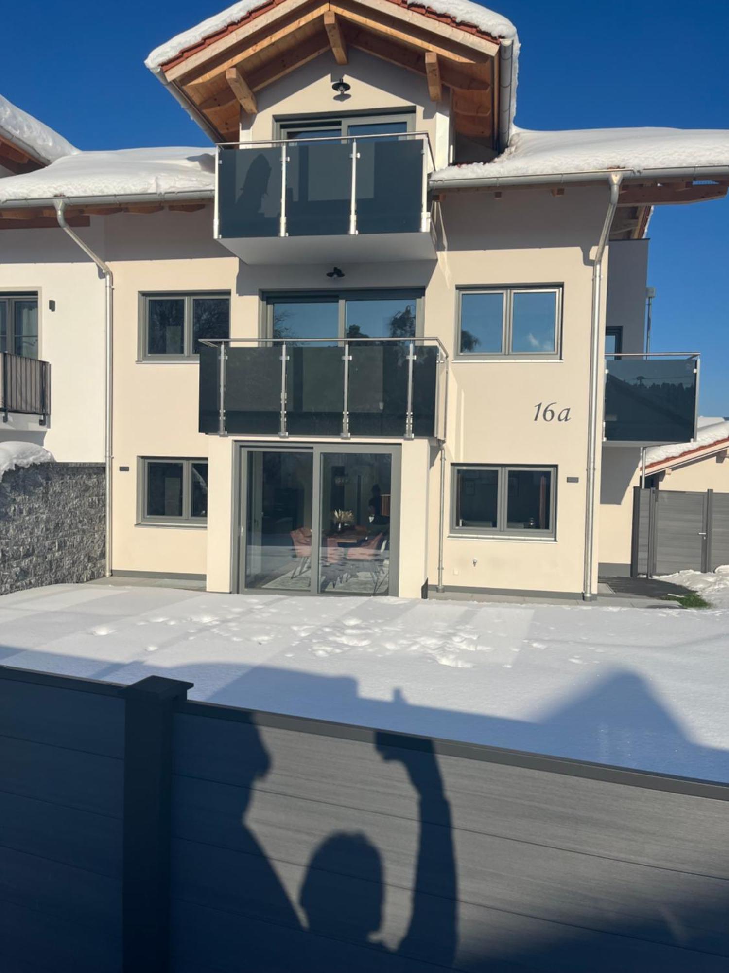 Uniqe I 95Qm I Bergblick I Garten I Bbq I Seenah برين ام شيميسي المظهر الخارجي الصورة
